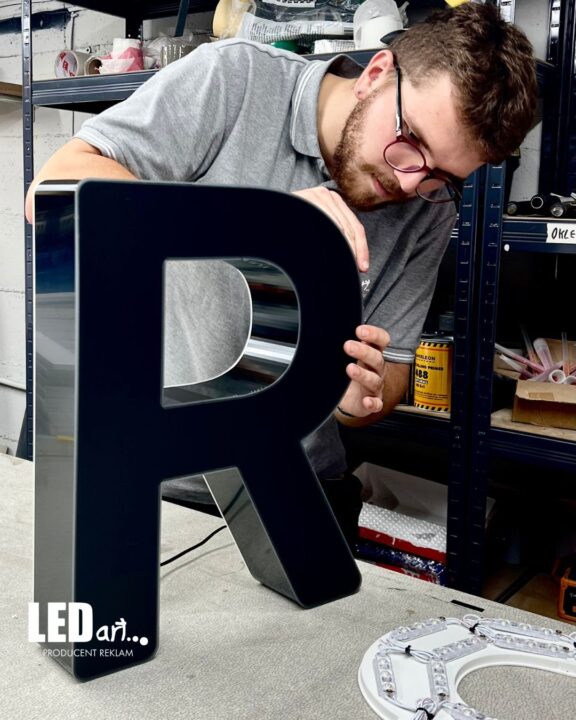 Produkcja liter 3D LEDart Kraków reklama